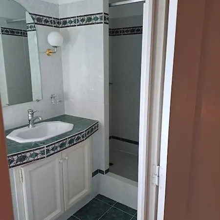 Βίλα Avec Piscine A 300m De La A Valmer